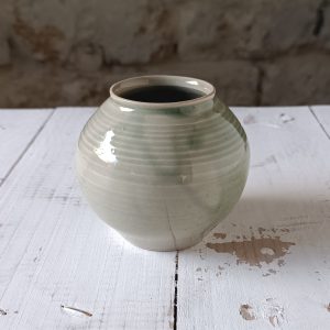 546. váza (9*9 cm)